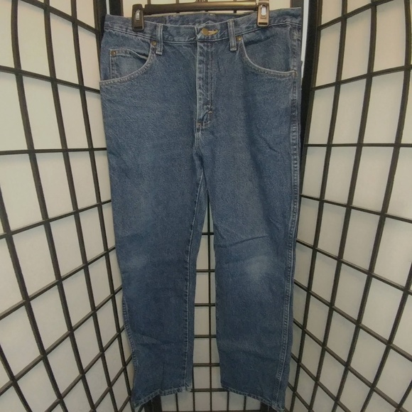 34x32 wrangler jeans